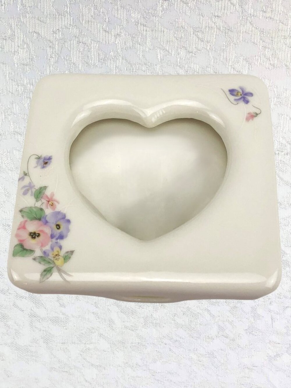 Russ Berrie Vintage Heart Porcelain Picture Frame with Floral Accents Japan 4.5”